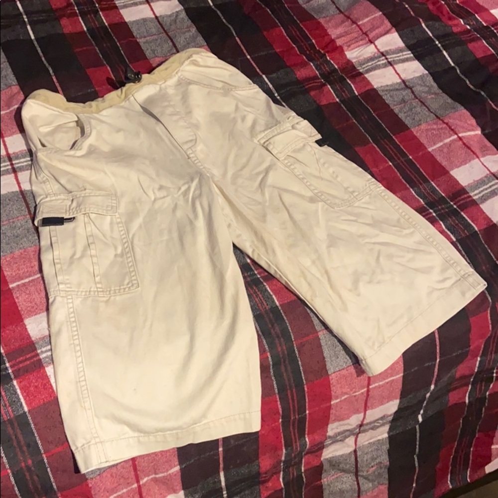 The Children’s Place Boys Khaki Shorts - Picture 2 of 5